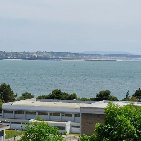 아파트 Portucale ! River View 파코데아르코스